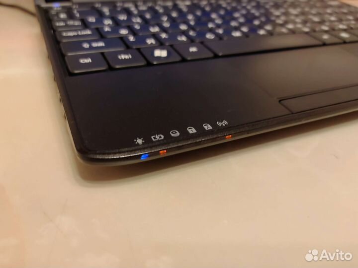 Нетбук eMachines