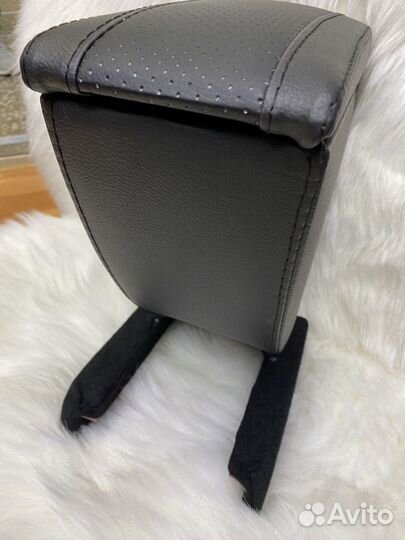 Подлокотник на Chevrolet Aveo с 2003г