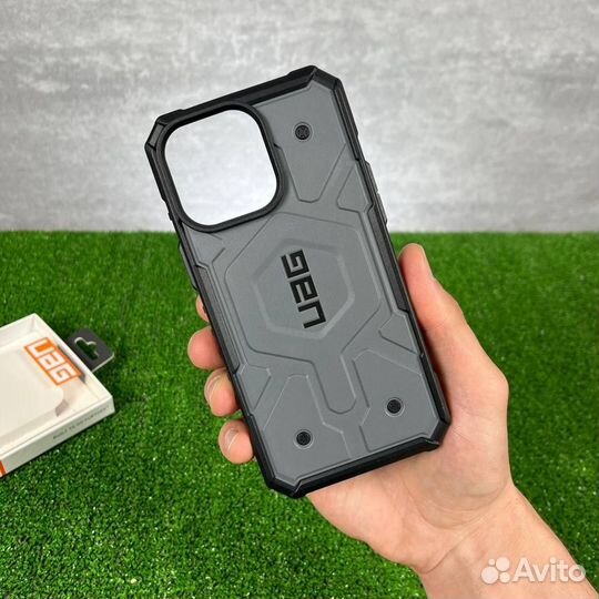 UAG Pathfinder - iPhone 15 Pro Max - MagSafe