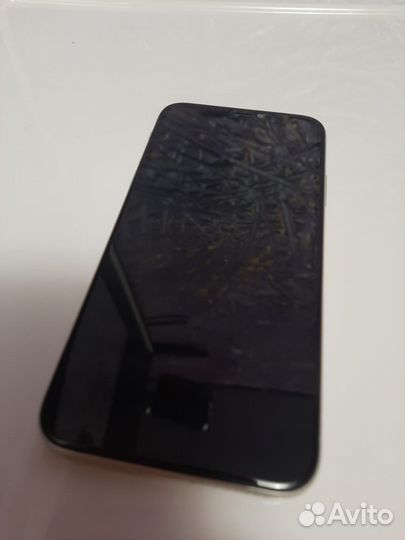 Телефон iPhone x 64гб