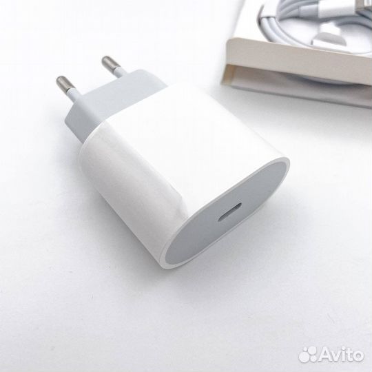 Зарядное устройство на iPhone 20w