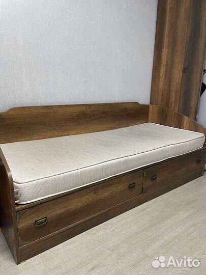 Кровать подростковая с матрасом бу
