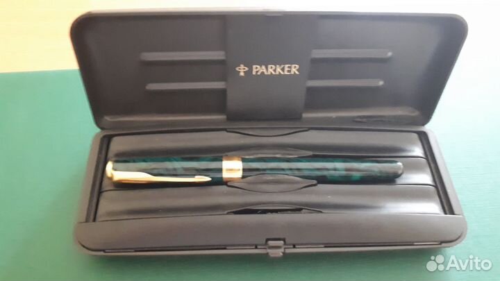 Перьевая ручка parker