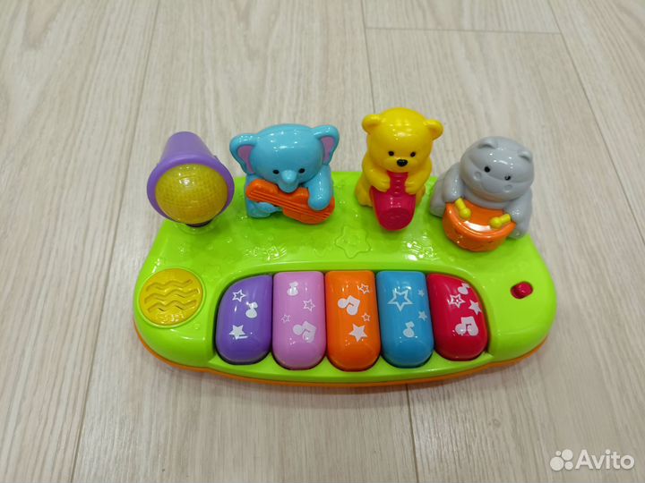 Развивающий музыкальный столик