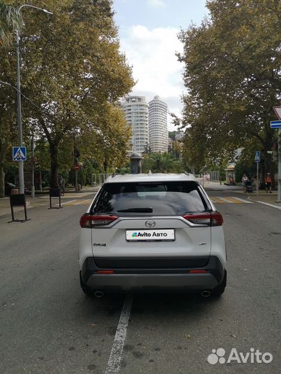 Toyota RAV4 2.0 CVT, 2021, 19 000 км