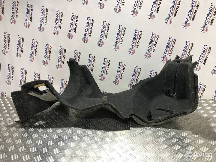 Обшивка багажника Toyota Avensis 2 T250