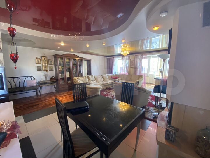 3-к. квартира, 110 м², 5/5 эт.