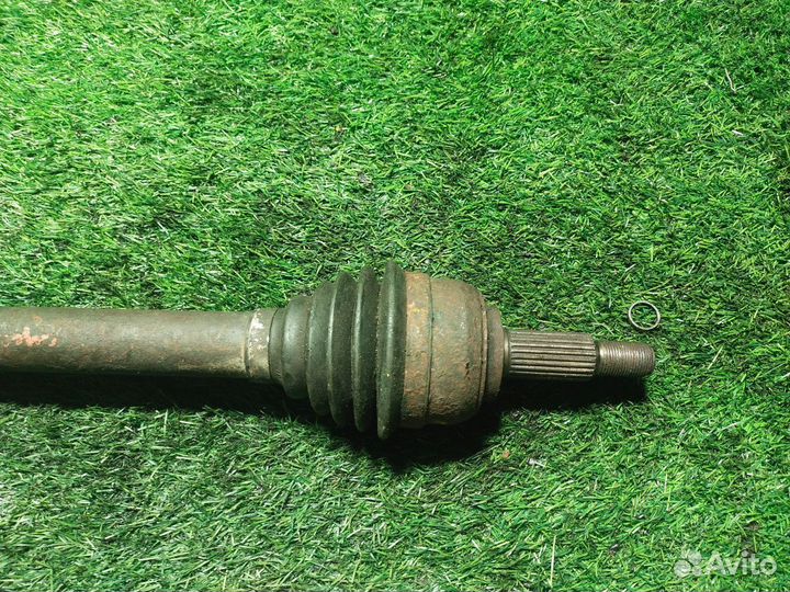 Полуось передняя левая Renault Scenic II