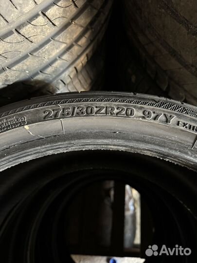 Bridgestone Potenza RE001 Adrenalin 245/35 R20 и 275/35 R20 201Y