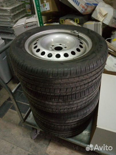 Accelera 651 4/13.5 R4
