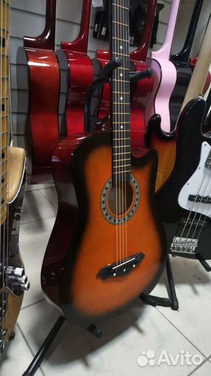 Акустическая гитара 38