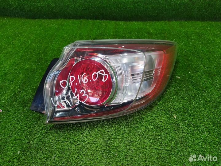 Стоп-сигнал задний правый Mazda Axela BL5FW-105114