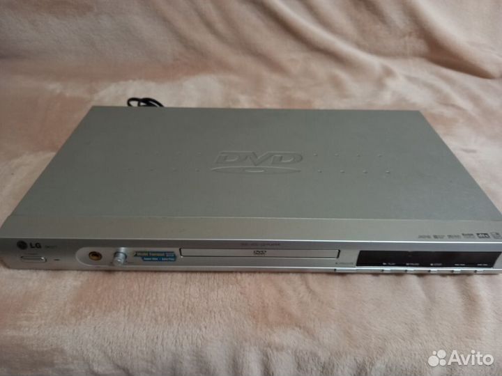 DVD плеер LG DK377