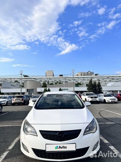 Opel Astra 1.6 AT, 2011, 183 000 км