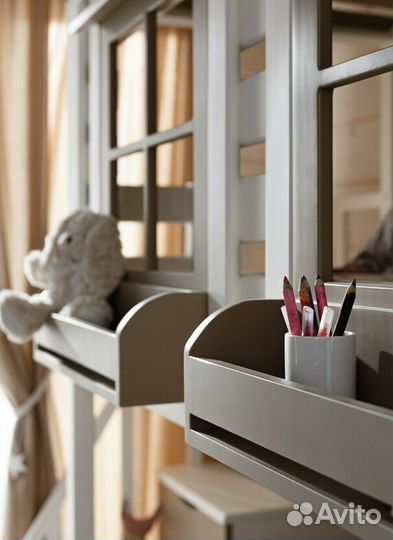 Детская двухъярусная кровать домик