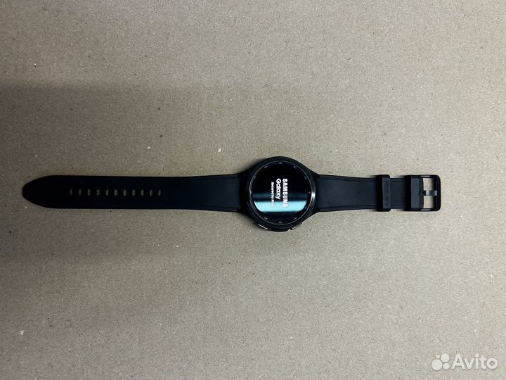Смарт-часы Samsung Galaxy Watch4