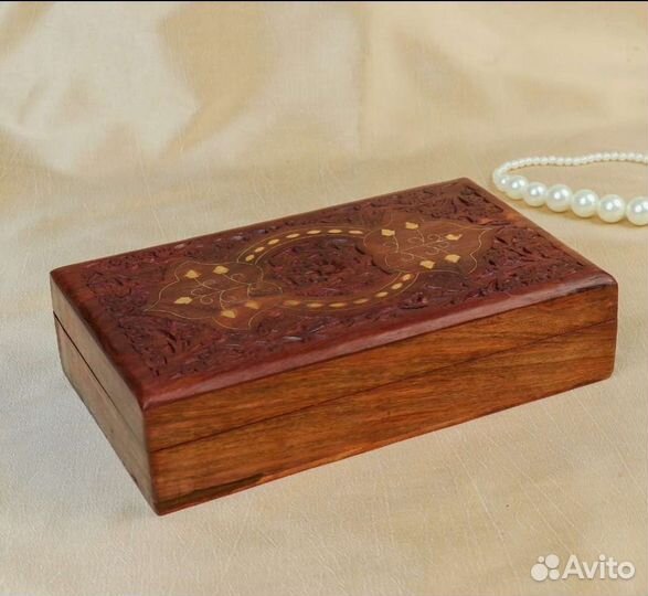 Шкатулка красное дерево инкрустация Индия, 25см