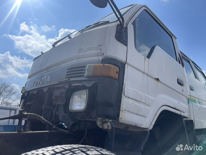 Кабина Toyota Hiace 92г/в