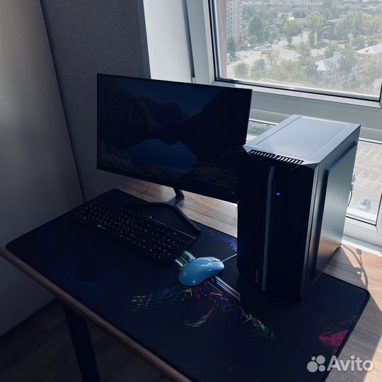 Быстрый офисный компьютер Intel