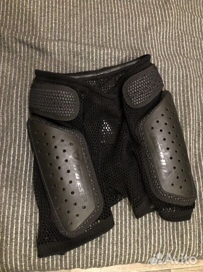 Защитные шорты dainese, размер XL