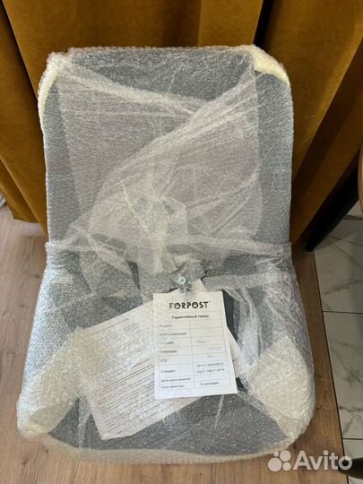 Стул новый кухонный