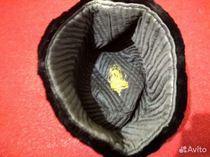 Меховая шапка