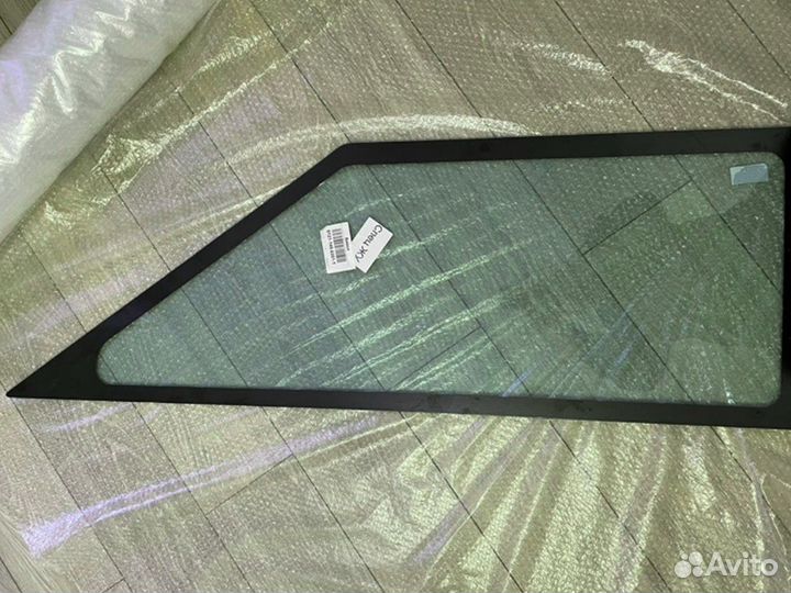 Стекло дверное нижнее левое Hamm