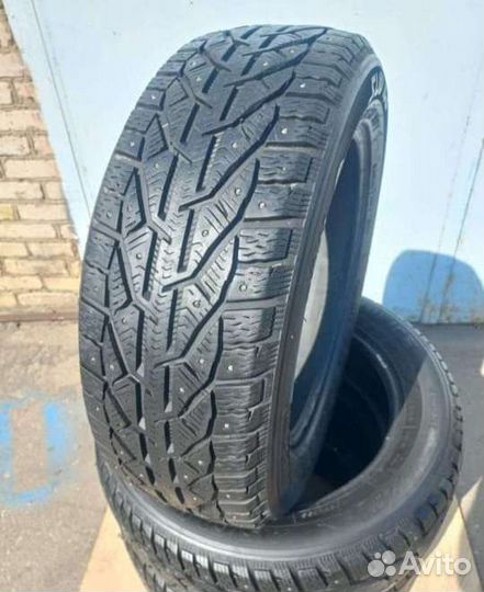 Tigar SUV Ice 215/60 R17