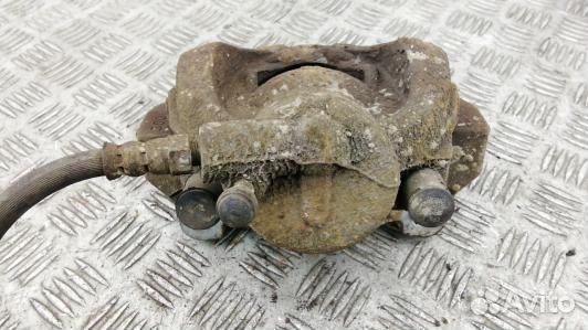 Суппорт тормозной передний левый volvo V60 1 (83T2