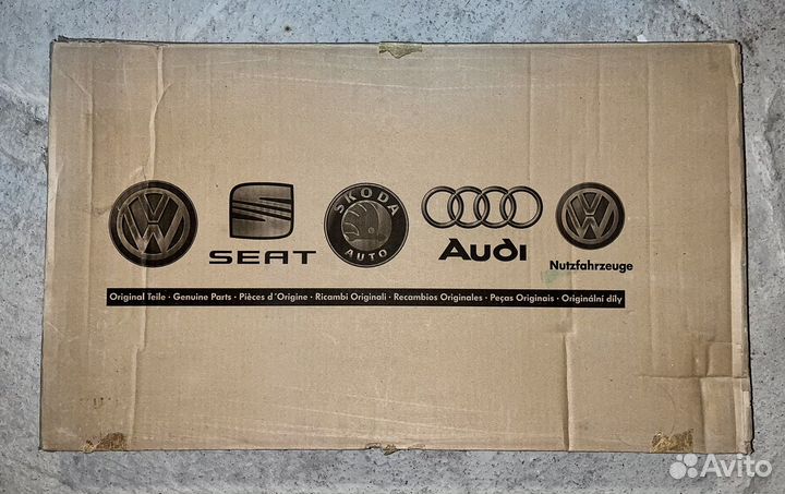 Радиатор охлаждения основной VAG