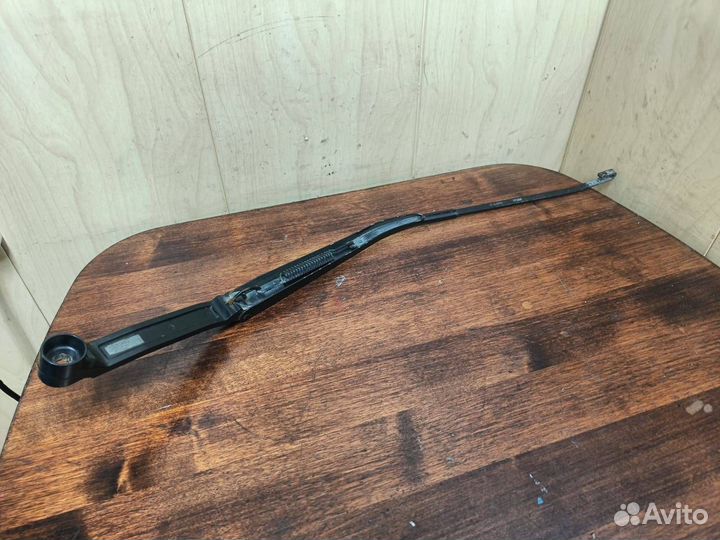 Поводок дворника правый Mazda 6 GG