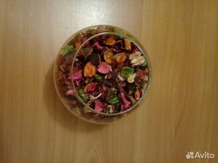 Ваза Шар стекло c ароматическими лепестками