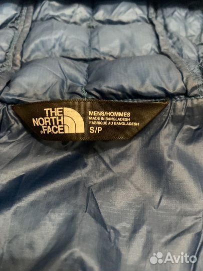 The north face стеганная мужская куртка S