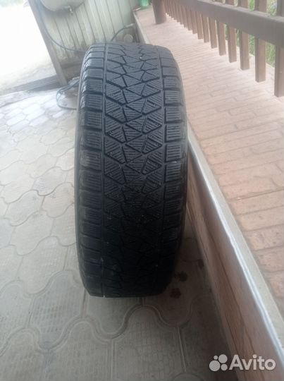 Bridgestone Blizzak DM-Z2 225/60 R18