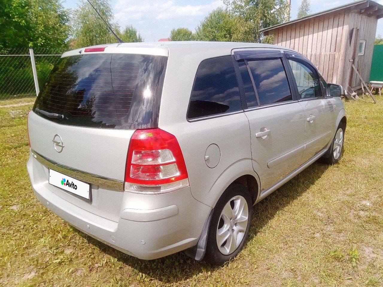 Opel Zafira: фото владельца
