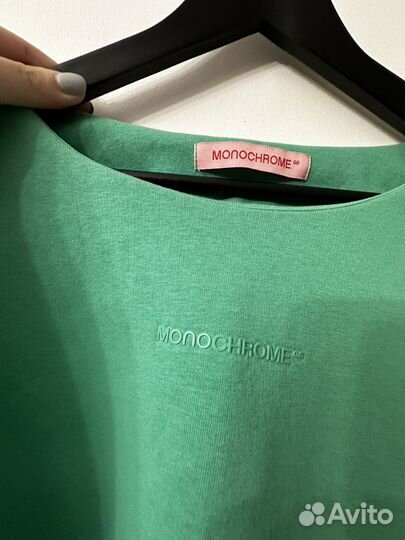 Monochrome костюм