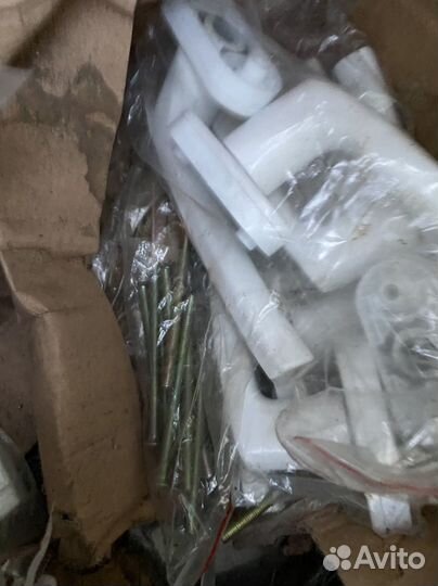 Ручки фурнитура для окон