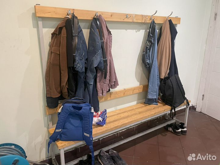 Скамья для спортивной раздевалки