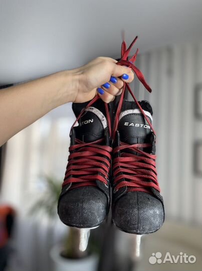 Коньки хоккейные