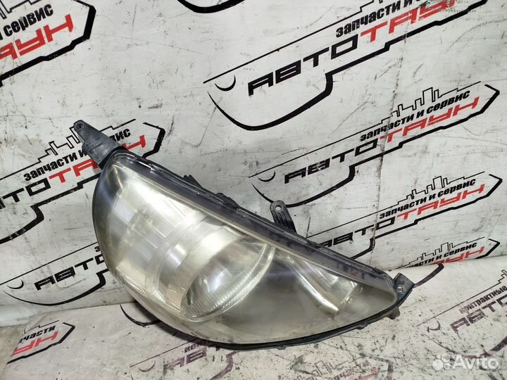 Фара honda FIT GD1 GD2 GD3 GD4 4944 black белый габарит галоген правая 2 модель 33101saaj71 FA350