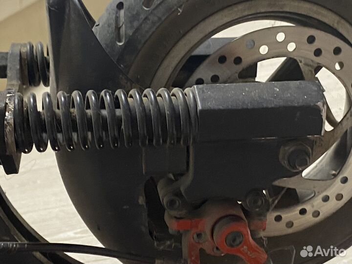 Передние амортизаторы для куго м 4 про