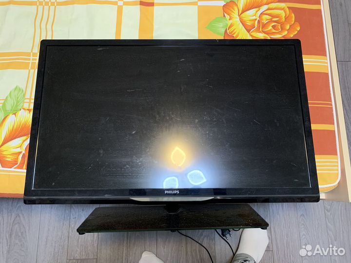 ЖК телевизор Philips 32 дюйма