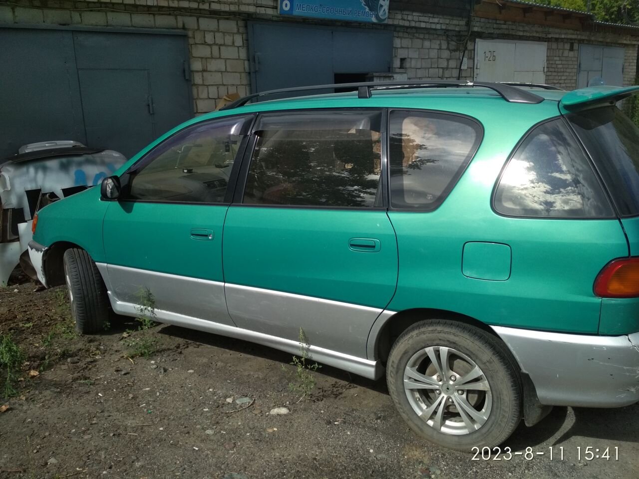 Toyota Ipsum: фото владельца