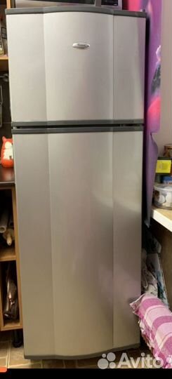 Рабочий холодильник Whirlpool No Frost