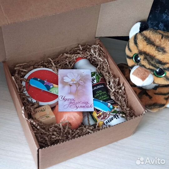Подарочный набор косметики, Бьюти бокс 