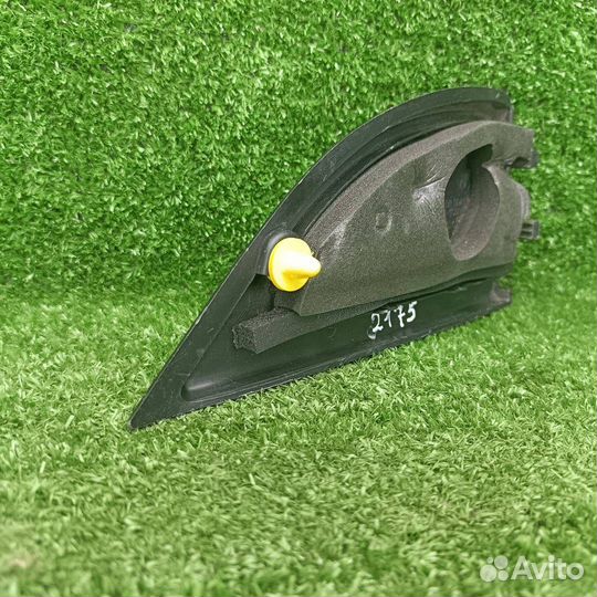 Уголок двери внутренний передний правый Hyundai