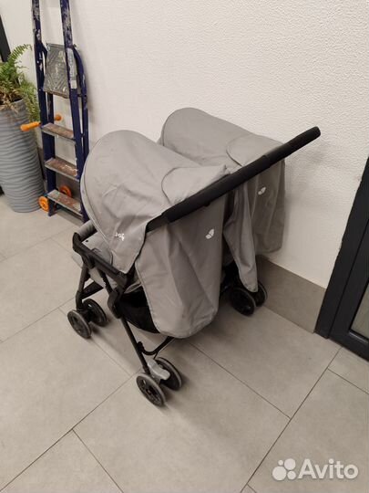 Прогулочная коляска для двойни бу