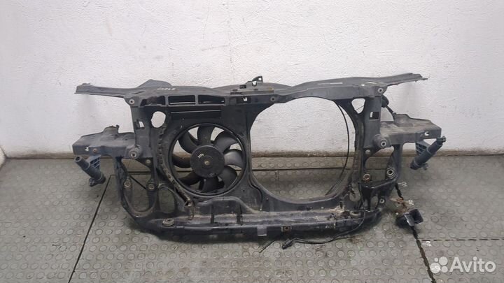 Рамка передняя Volkswagen Passat 5, 2004