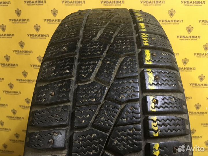 Kumho I'Zen Stud Snow KW11 205/65 R15 94Q