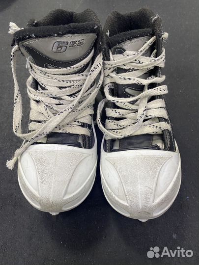 Коньки вратарские хоккейные